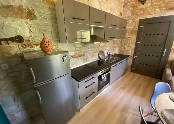 Villa Kastro Stone House Ii