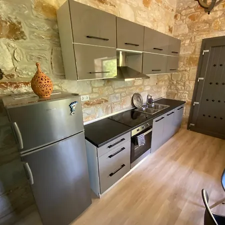 Луксозна вила Kastro Stone House Ii