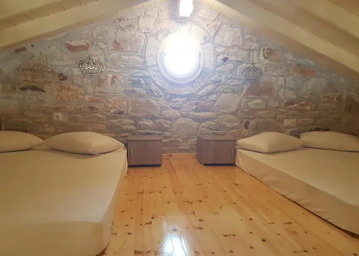 Kastro Stone House Ii