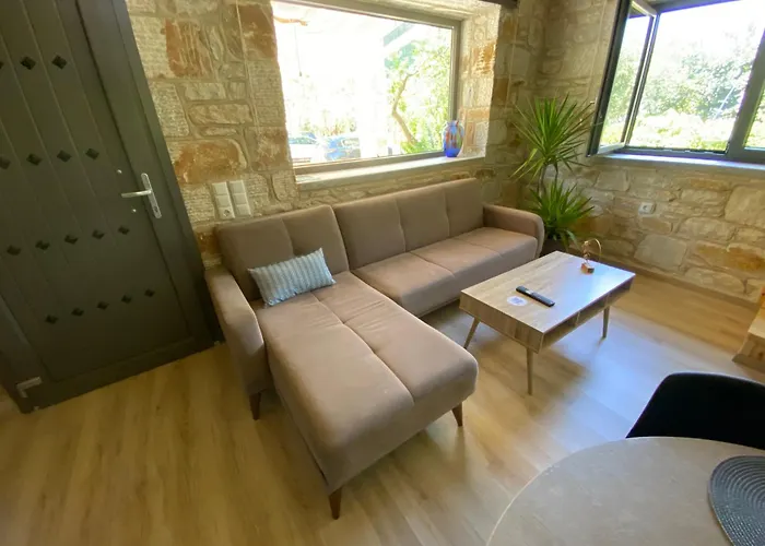 Villa Kastro Stone House Ii *